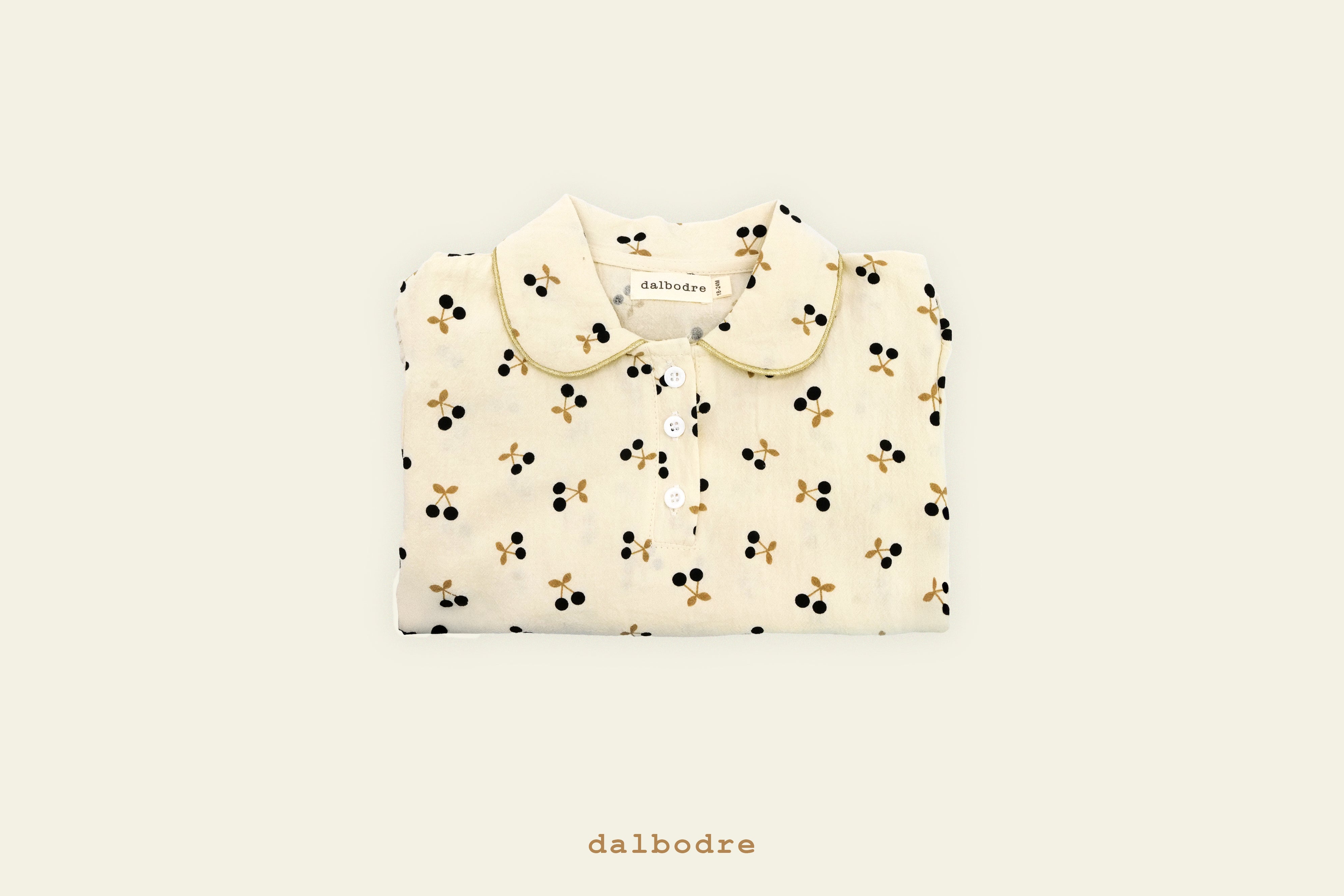 Conjunto de mono y sombrero para el sol con lunares de cereza